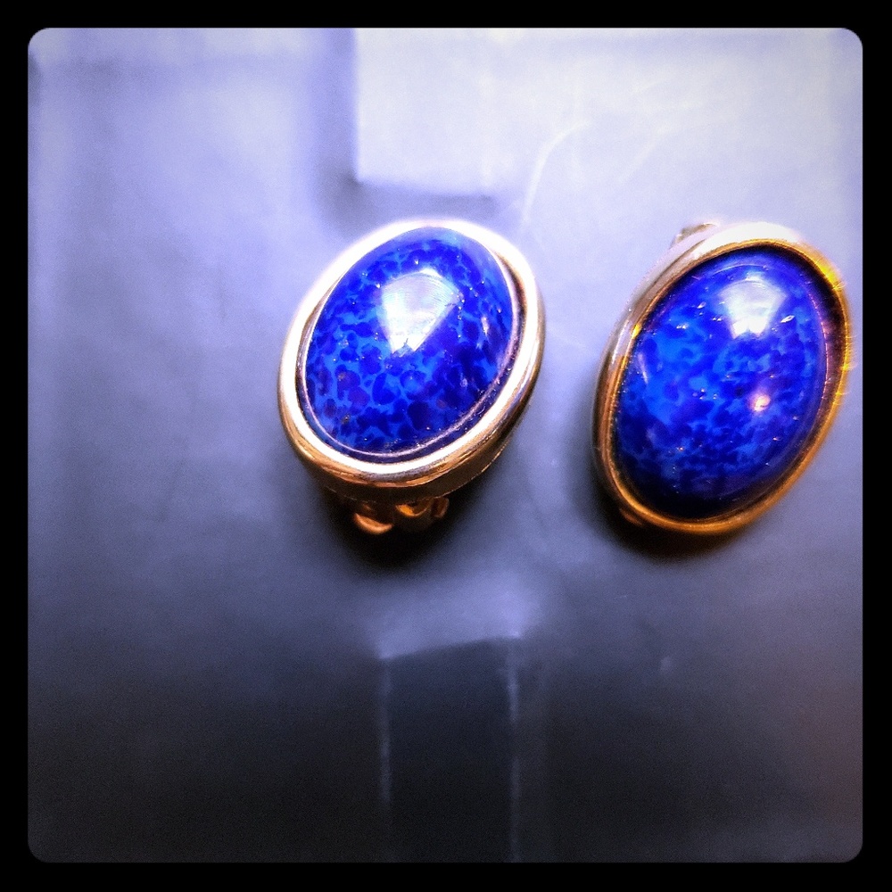 Vintage Joseph Mazer lapis lazuli cabochon earring